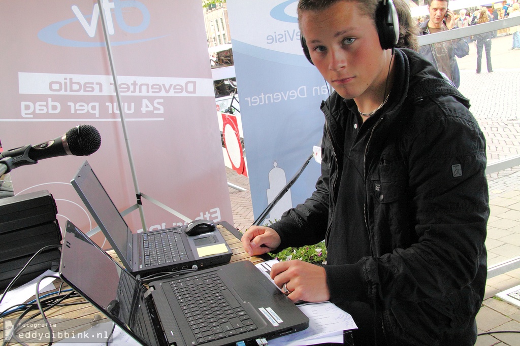 2011-08-07 DeventerRTV - live op de Boekenmarkt, Deventer 019